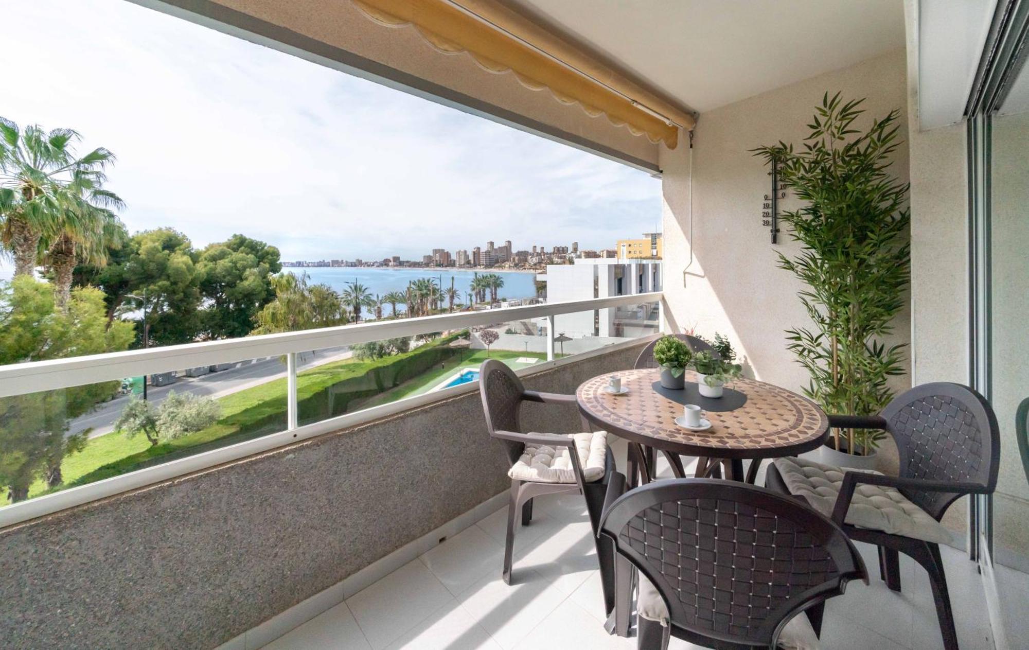 B L U E: Muchavista Sea View Apartment El Campello Exteriör bild