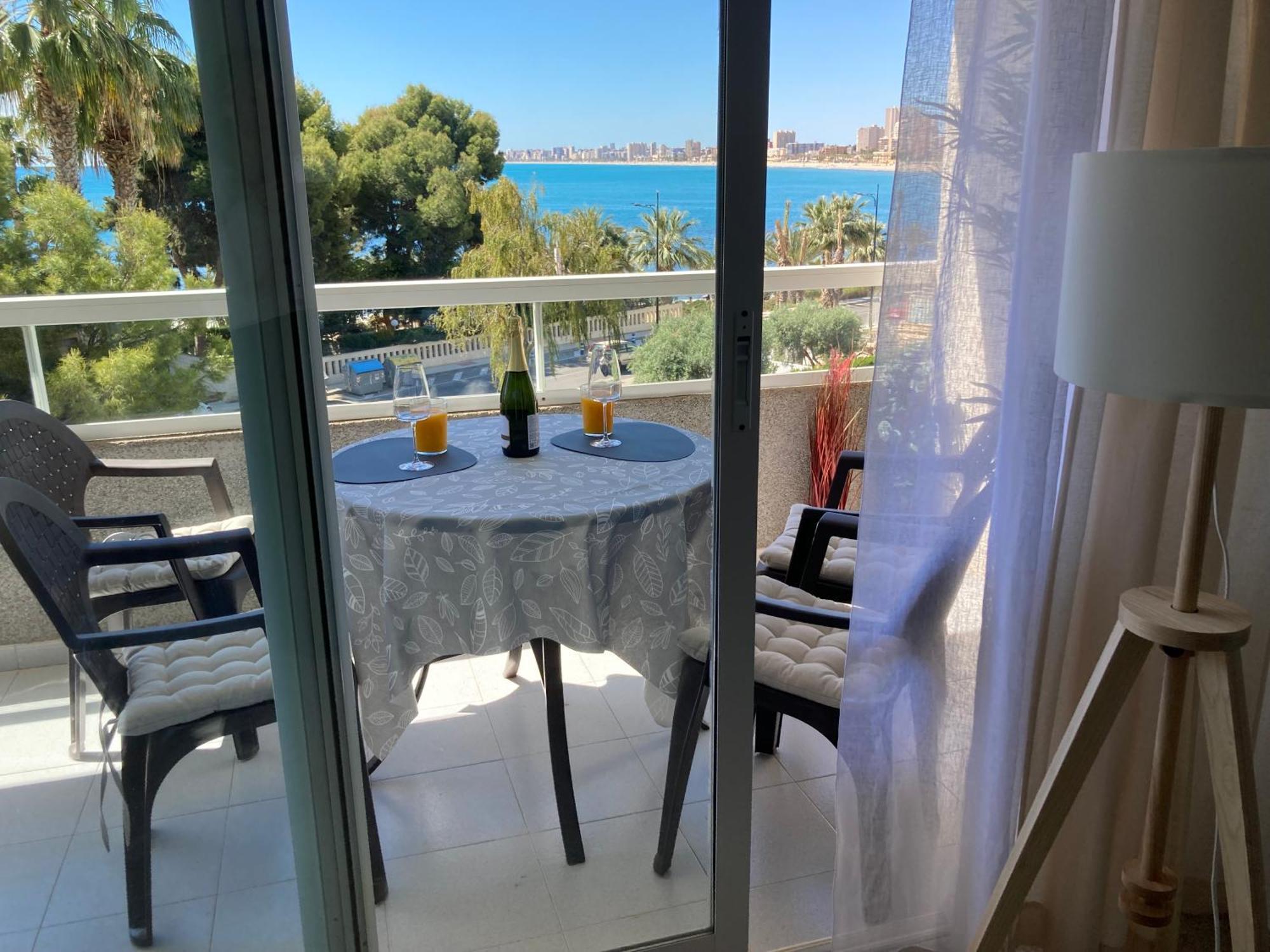 B L U E: Muchavista Sea View Apartment El Campello Exteriör bild
